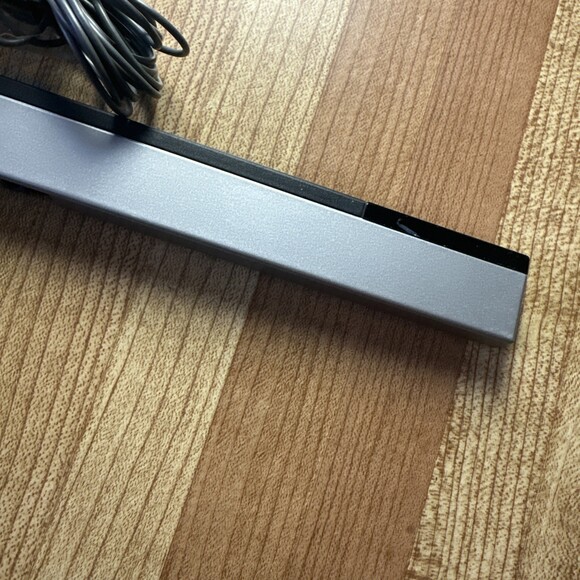Nintendo Wii OEM Sensor Bar Wired Official RVL-014 For Wii And Wii U Very Good - Picture 6 of 8